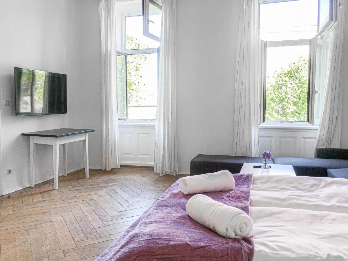 Commodious 2Br Apt. Near Akh-Perfect For Groups Vídeň Exteriér fotografie
