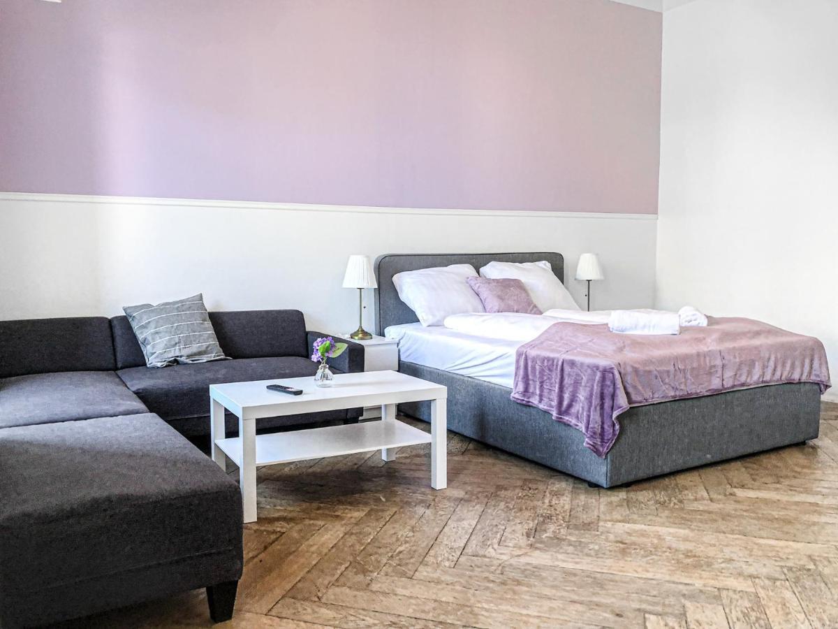 Commodious 2Br Apt. Near Akh-Perfect For Groups Vídeň Exteriér fotografie