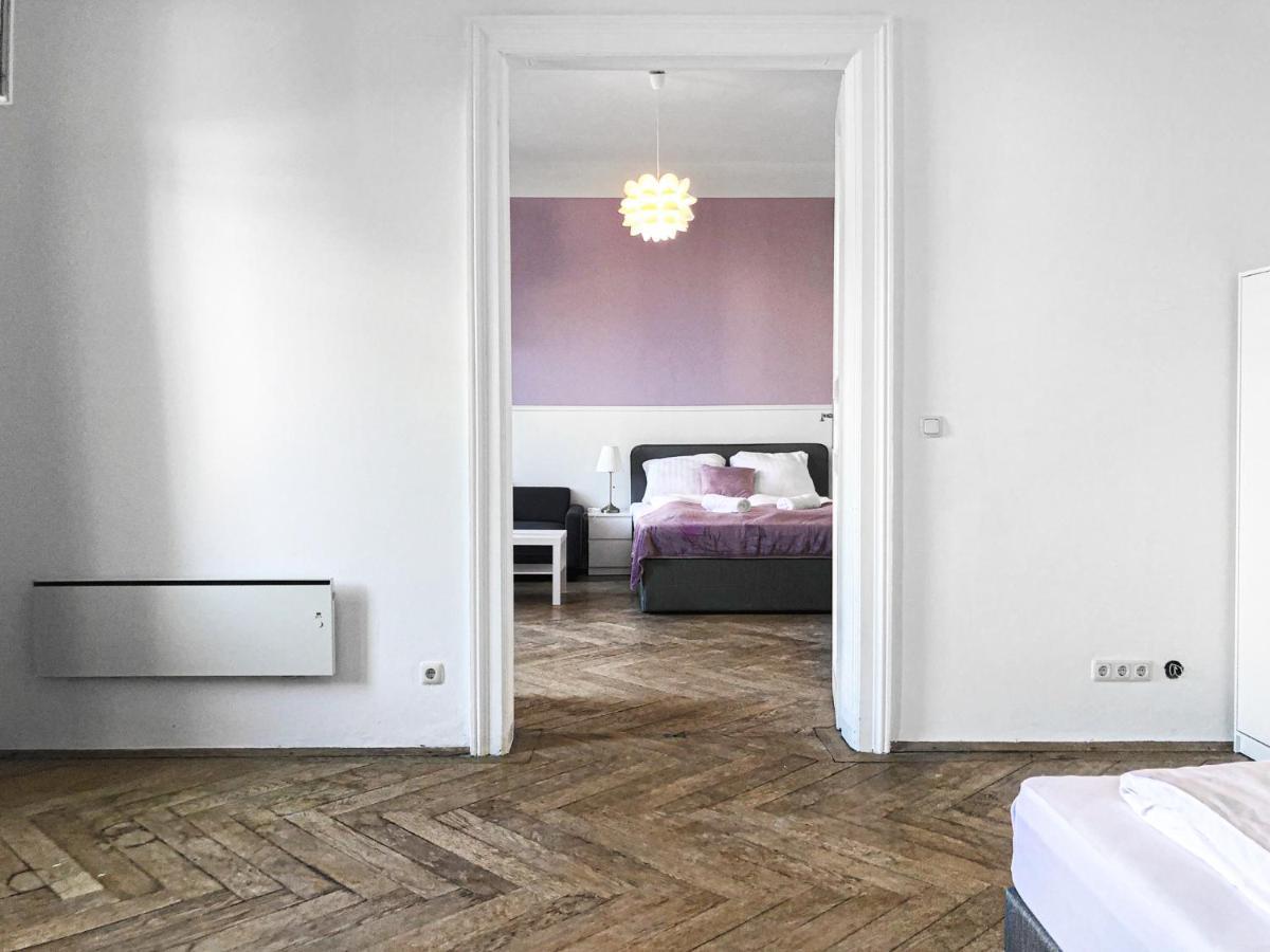 Commodious 2Br Apt. Near Akh-Perfect For Groups Vídeň Exteriér fotografie